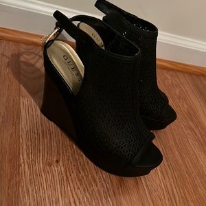 Size 8 guess heels